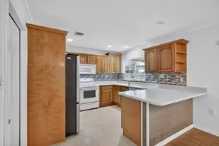 5909 Spruce Dr, Fort Pierce, FL 34982 - Photo 11
