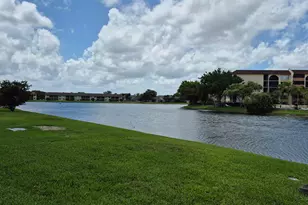 10039 Winding Lake Rd, Sunrise, FL 33351 - Photo 3