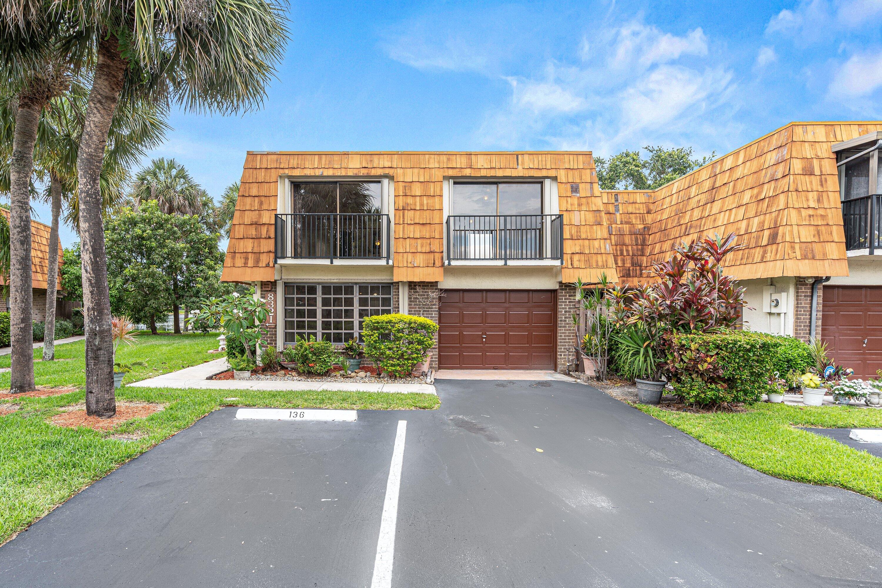 8321 S Coral Cir - 8321 S Coral Cir, North Lauderdale, FL 33068 Luxury Property | Jose Angel Pina