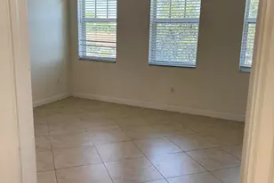 590 Amador Ln, West Palm Beach, FL 33401 - Photo 17