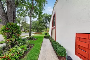 2999 Oaktree Ln, Hollywood, FL 33021 - Photo 3