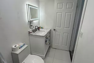 340 N 70th Terrace, Hollywood, FL 33024 - Photo 7