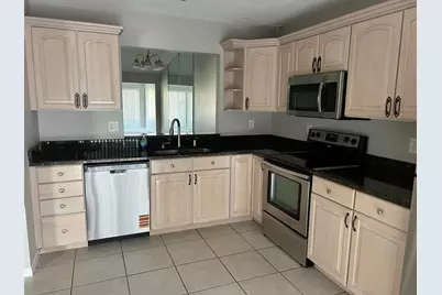 4210 Lucerne Villas Lane, Lake Worth, FL 33467 - Photo 15