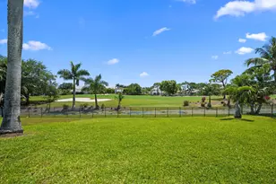 15880 Meadow Wood Dr, Wellington, FL 33414 - Photo 45