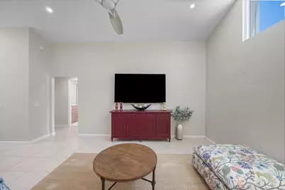 15880 Meadow Wood Drive, Wellington, FL 33414 - Photo 23