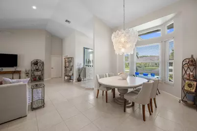 15880 Meadow Wood Drive, Wellington, FL 33414 - Photo 11