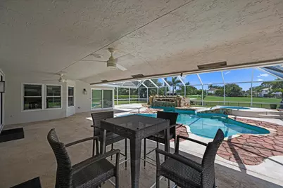15880 Meadow Wood Drive, Wellington, FL 33414 - Photo 39