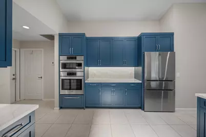 15880 Meadow Wood Drive, Wellington, FL 33414 - Photo 17