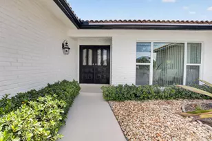 20203 Back 9 Dr, Boca Raton, FL 33498 - Photo 5
