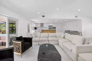 20203 Back 9 Dr, Boca Raton, FL 33498 - Photo 9
