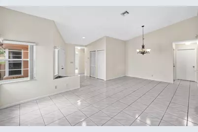 10001 Country Brook Road, Boca Raton, FL 33428 - Photo 3