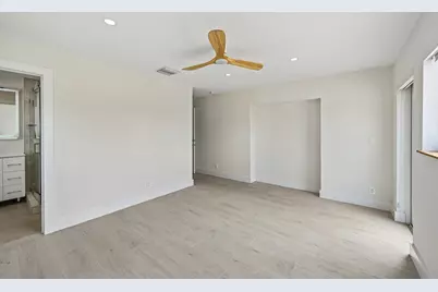 1051 SW 25th Avenue, Boynton Beach, FL 33426 - Photo 23