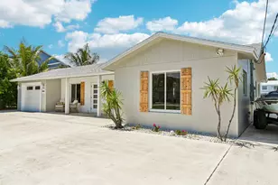 1051 SW 25th Ave, Boynton Beach, FL 33426 - Photo 5