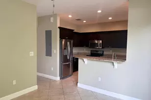 182 Lake Monterey Cir, Boynton Beach, FL 33426 - Photo 5