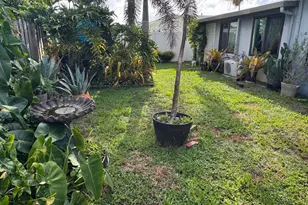 8780 NW 11th St, Pembroke Pines, FL 33024 - Photo 41