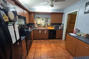 8780 NW 11th St, Pembroke Pines, FL 33024 - Photo 15