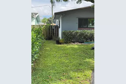 8780 NW 11th Street, Pembroke Pines, FL 33024 - Photo 9