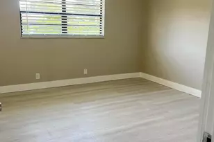 1520 N 25th Ave, Hollywood, FL 33020 - Photo 11