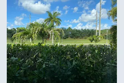 300 La Mancha Avenue, Royal Palm Beach, FL 33411 - Photo 5