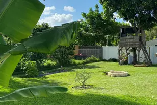 300 La Mancha Ave, Royal Palm Beach, FL 33411 - Photo 33