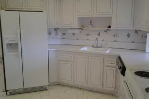 11930 N Bayshore Dr N, North Miami, FL 33181 - Photo 9