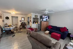 49 Cambridge B, West Palm Beach, FL 33417 - Photo 1