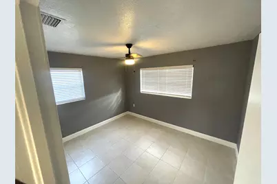 571 Sioux Road, Lantana, FL 33462 - Photo 3