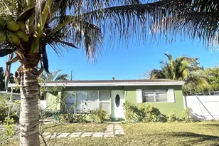 571 Sioux Rd, Lantana, FL 33462 - Photo 1