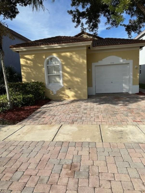 1056 NE 39th Ave - 1056 NE 39th Ave, Homestead, FL 33033 Luxury Property | Jose Angel Pina