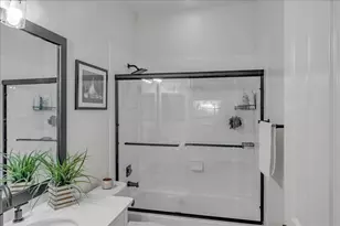 128 Lake Monterey Cir, Boynton Beach, FL 33426 - Photo 27