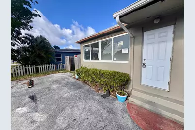 2513 Avenue E, Riviera Beach, FL 33404 - Photo 1