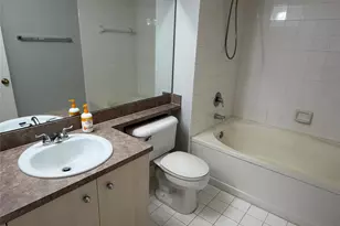 11165 SW 6th St, Pembroke Pines, FL 33025 - Photo 29