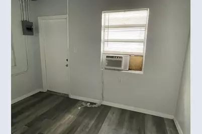 107 E 27th Street, Riviera Beach, FL 33404 - Photo 5