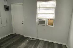 107 E 27th St, Riviera Beach, FL 33404 - Photo 5