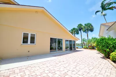 114 Beach Summit Court, Jupiter, FL 33477 - Photo 11
