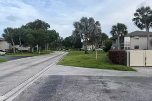 4 Lake Vista Trail, Port Saint Lucie, FL 34952 - Photo 17