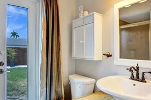 10501 NW 20th Ct, Sunrise, FL 33322 - Photo 5