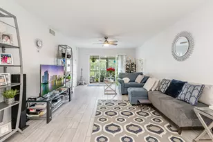 8911 S Hollybrook Blvd, Pembroke Pines, FL 33025 - Photo 9