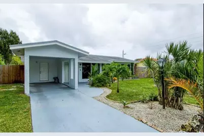 1905 N 45th Avenue, Hollywood, FL 33021 - Photo 1