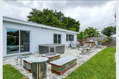 1905 N 45th Avenue, Hollywood, FL 33021 - Photo 15