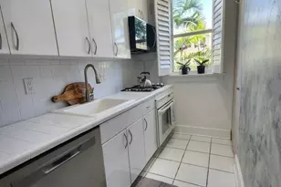 900 16th St, Miami Beach, FL 33139 - Photo 17