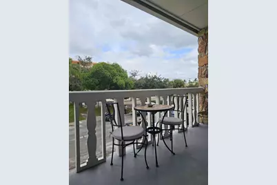 17 S Lakeside Drive #4, Lake Worth Beach, FL 33460 - Photo 3