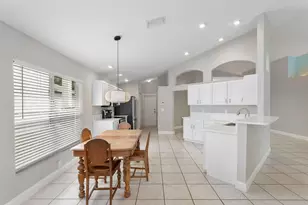 981 Delray Lakes Dr, Delray Beach, FL 33444 - Photo 9