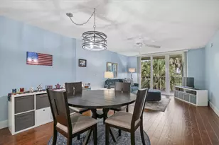 250 Jacaranda Dr, Plantation, FL 33324 - Photo 7