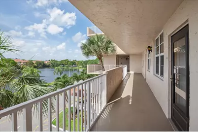 250 Jacaranda Drive #408, Plantation, FL 33324 - Photo 3