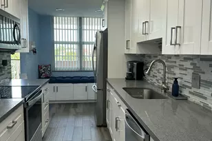 250 Jacaranda Dr, Plantation, FL 33324 - Photo 5