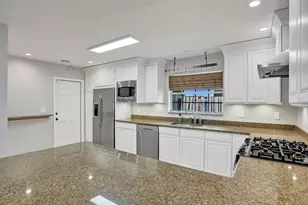 4440 NE 17th Terrace, Oakland Park, FL 33334 - Photo 11