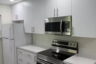 255 South Blvd, Boynton Beach, FL 33435 - Photo 5