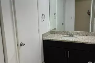 6984 SW 39th St, Davie, FL 33314 - Photo 17
