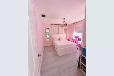 460 SW 55th Avenue, Plantation, FL 33317 - Photo 7
